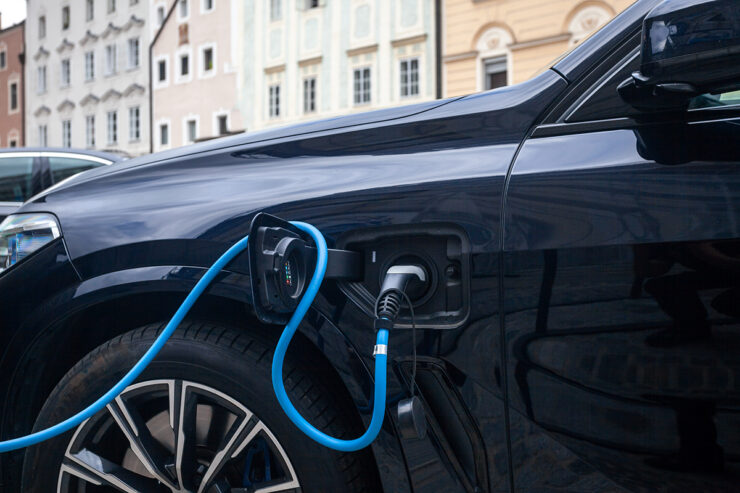 Câble de recharge pour voiture électrique : comment le choisir ?